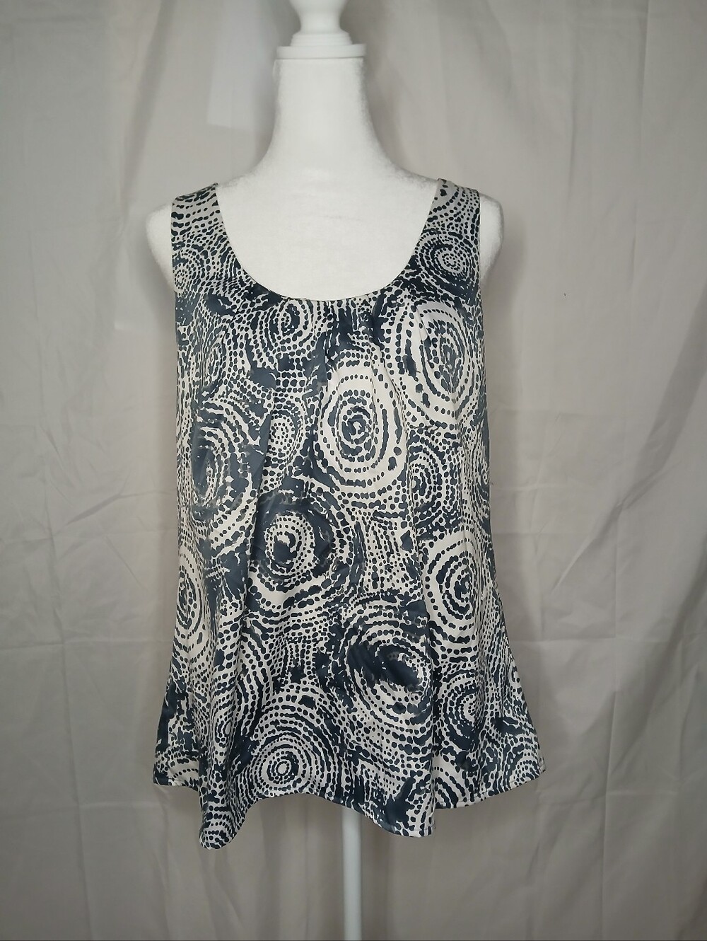 Women’s Navy and White Printed Scoop Neck Tank Top